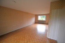 Wohnzimmer EG Gro�z�giges Zweifamilienhaus mit Garten, Garage und vielseitigem Entwicklungspotenzial