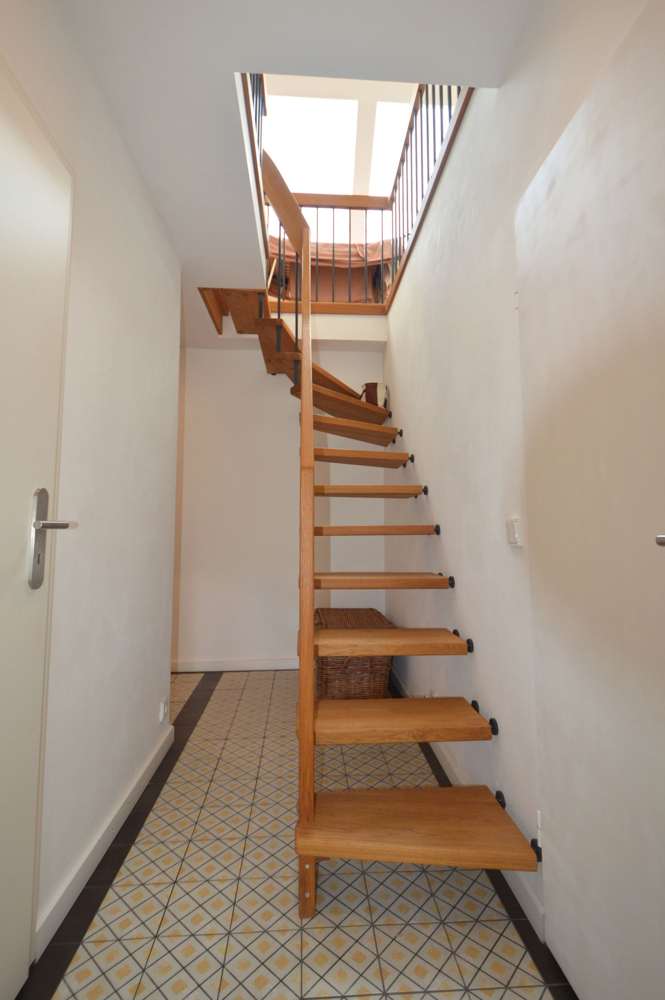 Treppe zum Spitzboden Maisonettewohnung Hamburg