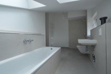 Bad Exklusive Maisonettewohnung im Dachgeschoss mit Spitzboden, Balkon und Loggia