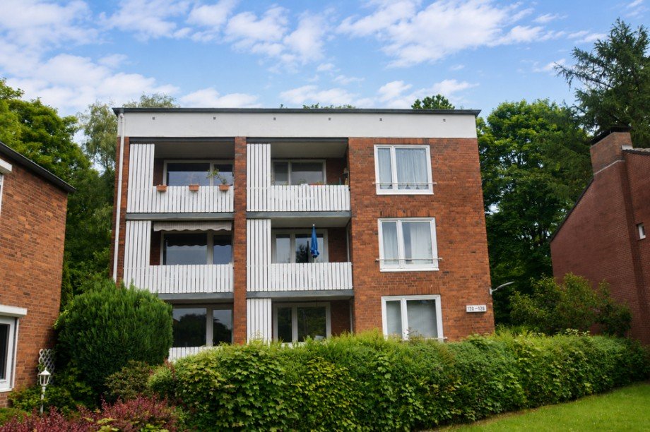 Hausansicht vorne Etagenwohnung Hamburg / Gro� Borstel