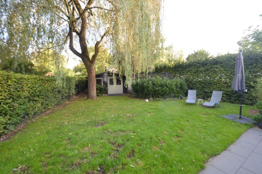 Blick in Garten Doppelhaush�lfte Hamburg