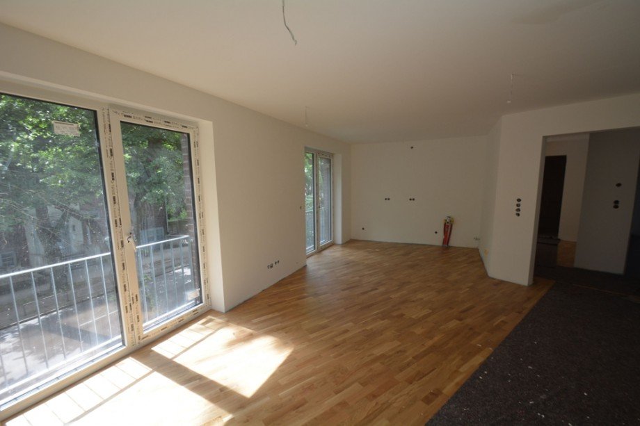 Wohnzimmer mit offener K�che Etagenwohnung Hamburg
