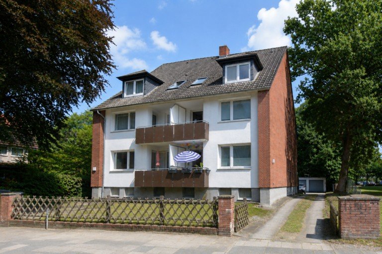 Vorderansicht Hamburg - Rahlstedt (Stadtteil) Dachgeschosswohnung Gem�tliche 2-Zimmer-Dachgeschosswohnung in Rahlstedt
