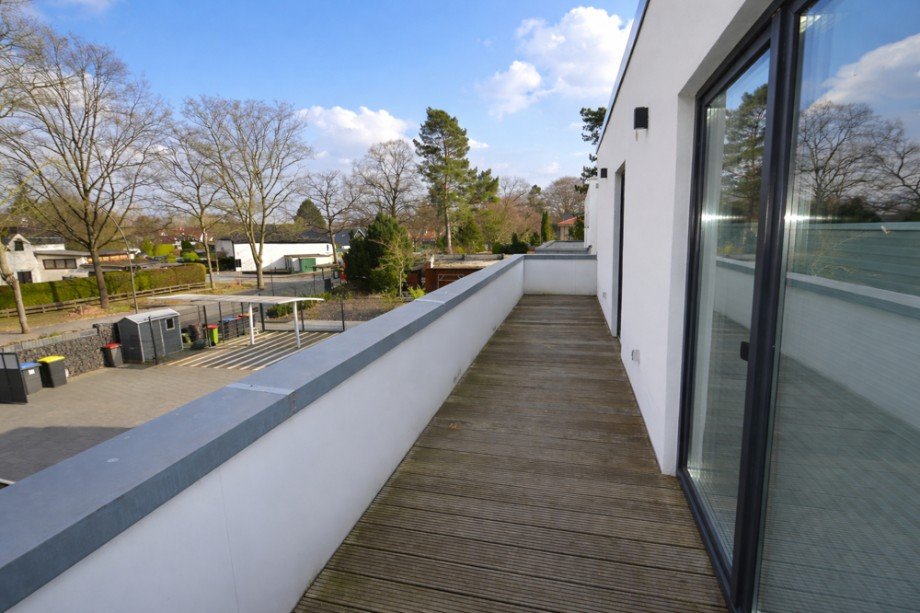 Balkon Stra�enseite Penthousewohnung Hamburg / Boberg