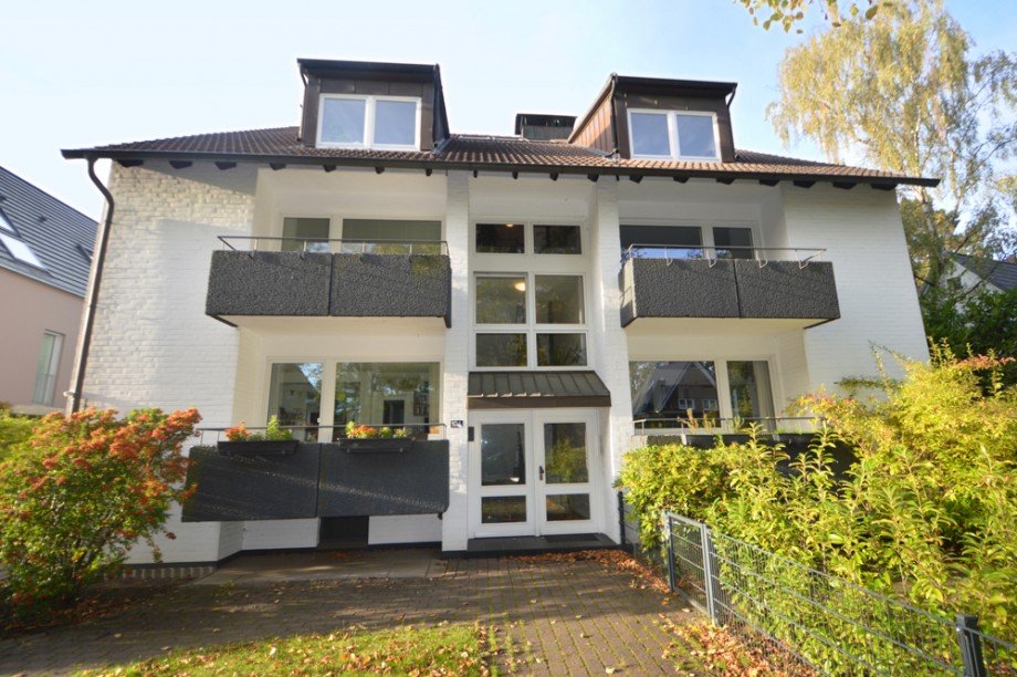 Stra�enansicht Maisonettewohnung Hamburg