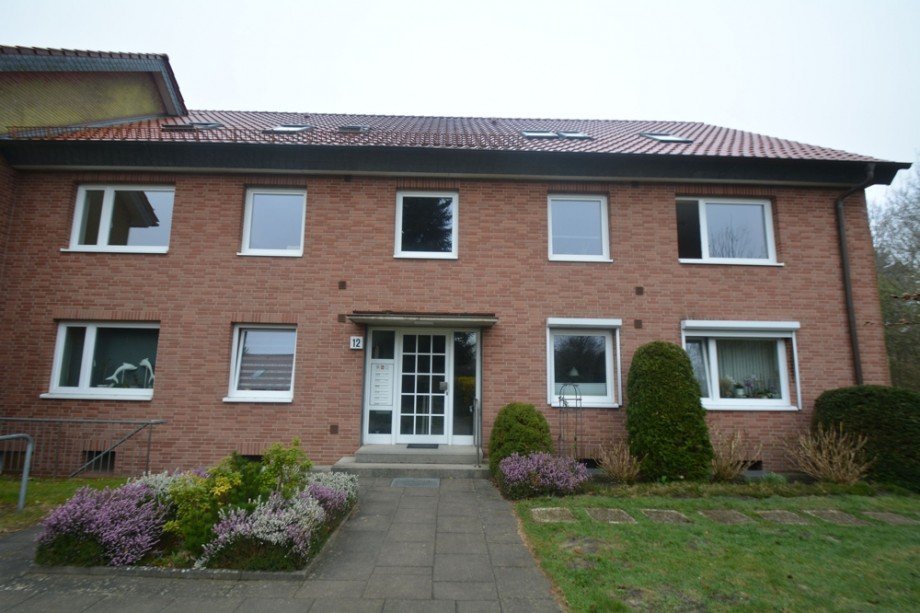 Hausansicht Etagenwohnung Norderstedt