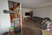 Wohnzimmer Familienfreundliches und voll unterkellertes Mittelreihenhaus in ruhiger Wohnlage