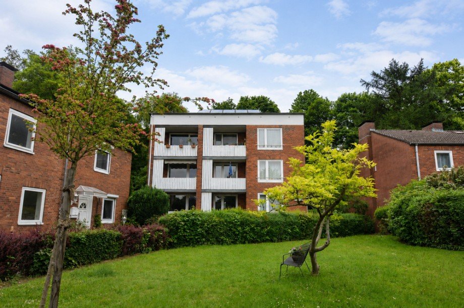 Hausansicht vorne Etagenwohnung Hamburg / Gro� Borstel