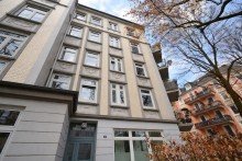 Hausansicht Charmante 2-Zimmer-Wohnung mit 
zwei Balkonen in Top-Lage
