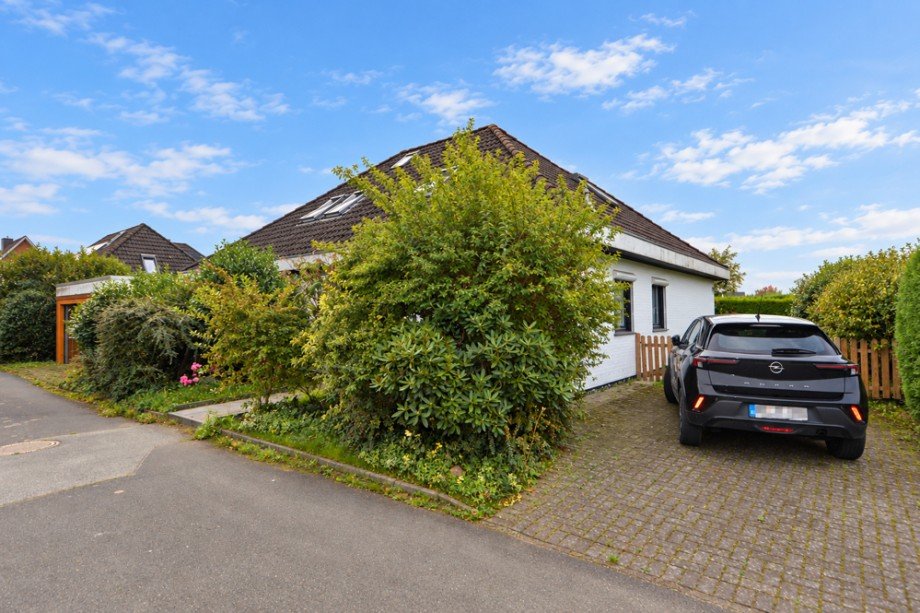 Stra�enansicht Einfamilienhaus Gr�nendeich