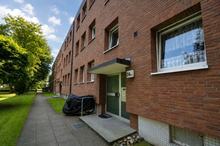 Hausansicht vorne Etagenwohnung Hamburg / Meiendorf