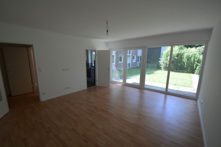 Wohn/Schlafzimmer Hohenfelde - Hohenfelde (Stadtteil) Erdgeschosswohnung Moderne Terrassen-Wohnung mit TG-Stellplatzin zentraler Wohnlage