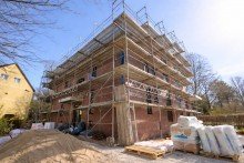 Hausansicht Gro�z�gige Erdgeschosswohnung mit Souterrain - Wohnen auf zwei Ebenen mit Gartenanteil