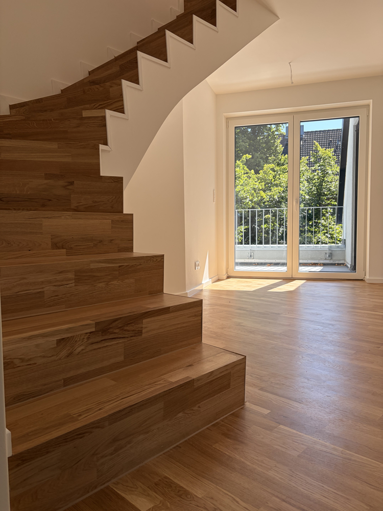 Treppe Dachgeschosswohnung Hamburg