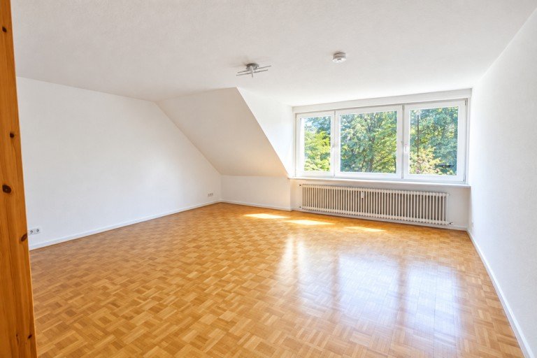 Wohnzimmer Hamburg - Rahlstedt (Stadtteil) Dachgeschosswohnung Gepflegte 2-Zimmer-Dachgeschoss-Wohnung in Rahlstedt