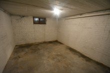Keller Gro�z�giges Zweifamilienhaus mit Garten, Garage und vielseitigem Entwicklungspotenzial